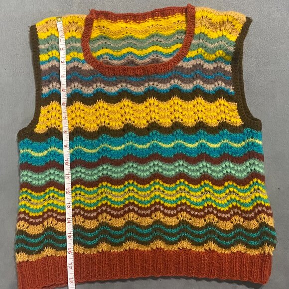 83 (VWC) Vintage. Womens. Handcrafted. Campus Vest. - Picture 6 of 9